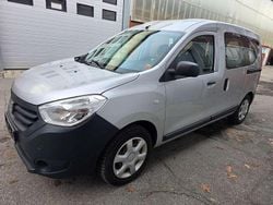 Platingrau Gebraucht 2015 Dacia Dokker Ambiance Van / Kleinbus | 5.400 € (Guter Preis)