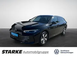 Grenadillschwarz metallic Gebraucht 2024 VW Passat Business Kombi | 34.330 € (Etwas zu teuer)