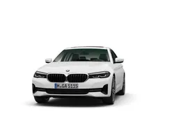 Weiß Gebraucht 2022 BMW 530 Sport Line Limousine | 39.880 € (Guter Preis)