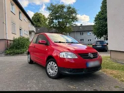 Rot Gebraucht 2009 VW Fox Kleinwagen | 2.100 € (Fairer Preis)