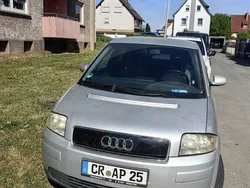 Grau Gebraucht 2001 Audi A2 Kleinwagen | 1.000 € (Superpreis)