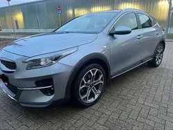 Silber Gebraucht 2022 Kia XCeed Vision SUV | 17.900 € (Fairer Preis)
