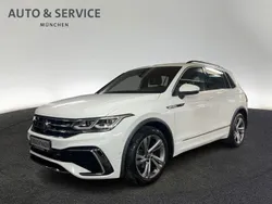 Weiß Gebraucht 2023 VW Tiguan R-line SUV | 28.960 € (Superpreis)