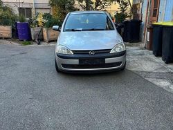 Grau Gebraucht 2002 Opel Corsa Kleinwagen | 800 € (Superpreis)