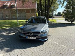 Grau Gebraucht 2019 Mercedes E400 Avantgarde Kombi | 29.900 € (Fairer Preis)