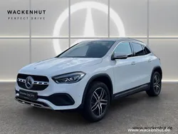 Weiss Gebraucht 2022 Mercedes GLA200 Progressive SUV | 32.900 € (Fairer Preis)