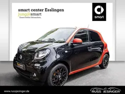 Karosserie in black Gebraucht 2018 Smart ForFour Prime Limousine | 13.980 € (Teuer)
