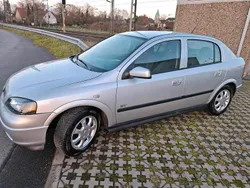 Silber Gebraucht 2004 Opel Astra Limousine | 2.200 €