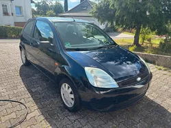 Blau Gebraucht 2004 Ford Fiesta Kleinwagen | 800 € (Superpreis)