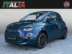 Grün Gebraucht 2021 Fiat 500e La Prima Kleinwagen | 16.190 € (Fairer Preis)