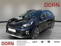 Schwarz Gebraucht 2021 Kia Niro Vision SUV | 19.790 € (Etwas zu teuer)