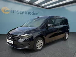 Schwarz Neu 2025 Mercedes T180 Van / Kleinbus | 35.799 €