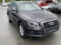 Grau Gebraucht 2011 Audi Q5 SUV | 11.977 € (Guter Preis)