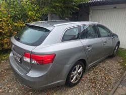 Grau Gebraucht 2014 Toyota Avensis Comfort Kombi | 4.800 € (Guter Preis)