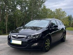 Schwarz Gebraucht 2011 Opel Astra Innovation Kombi | 5.190 € (Fairer Preis)