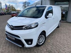 Schaumweiß Gebraucht 2021 Toyota Proace Comfort Van / Kleinbus | 24.990 € (Etwas zu teuer)