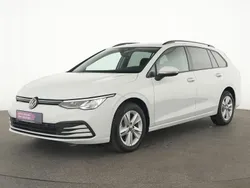 Pure white Gebraucht 2023 VW Golf VIII Life Limousine | 24.775 € (Guter Preis)