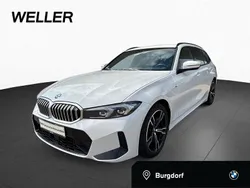 Alpinweiss iii (weiß) Gebraucht 2022 BMW 318 Shadowline Kombi | 29.890 € (Etwas zu teuer)