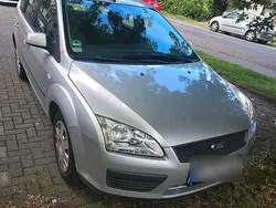 Silber Gebraucht 2007 Ford Focus Kombi | 2.900 € (Guter Preis)