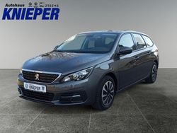 Grau Gebraucht 2021 Peugeot 308 Active Limousine | 17.950 € (Etwas zu teuer)