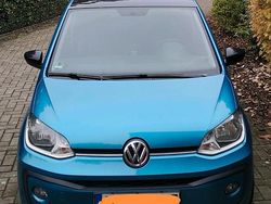 Andere farben Gebraucht 2017 VW up! Sound Kleinwagen | 6.990 € (Teuer)