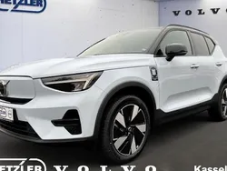 Blau Gebraucht 2025 Volvo EC40 Plus SUV | 54.450 € (Teuer)