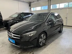 Kosmosschwarz metalliclack Gebraucht 2020 Mercedes B200 Progressive Van / Kleinbus | 21.970 € (Fairer Preis)