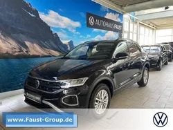 Schwarz Gebraucht 2024 VW T-Roc Life SUV | 22.900 € (Superpreis)