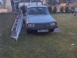 Grau Gebraucht 1993 Dacia 1310 Limousine | 1.999 €