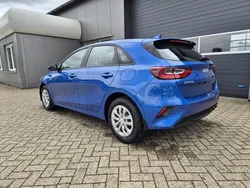 Blue flame metallic Neu 2025 Kia Ceed Vision Van / Kleinbus | 23.750 € (Guter Preis)