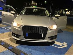 Silber Gebraucht 2014 Audi A3 Sportback Kleinwagen | 8.000 €