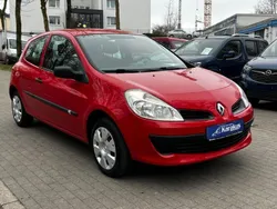 Rot Gebraucht 2005 Renault Clio III Authentique Kleinwagen | 2.500 € (Etwas zu teuer)