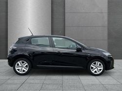 Gebraucht 2025 Renault Clio V Evolution Kleinwagen | 18.340 € (Guter Preis)