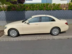 Beige Gebraucht 2018 Mercedes E200 Limousine | 8.600 €