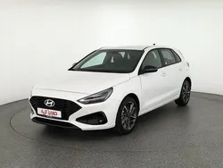 Weiß Neu 2024 Hyundai i30 Limousine | 22.890 € (Guter Preis)