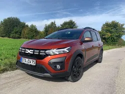 Orange Gebraucht 2023 Dacia Jogger Extreme Kombi | 20.950 € (Superpreis)