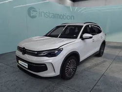 Weiß Gebraucht 2024 VW Tiguan Life SUV | 37.940 € (Etwas zu teuer)