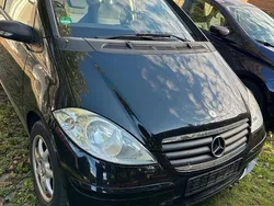Schwarz Gebraucht 2004 Mercedes A170 Van / Kleinbus | 600 € (Superpreis)