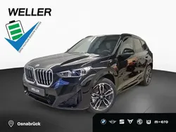 Saphirschwarz metallic (schwarz) Neu 2025 BMW X1 Comfort Edition SUV | 55.990 € (Fairer Preis)