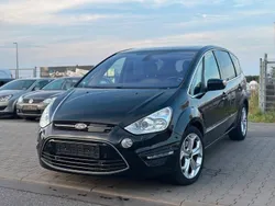 Schwarz Gebraucht 2010 Ford S-MAX Titanium Van / Kleinbus | 8.799 € (Fairer Preis)