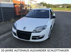 Weiß Gebraucht 2013 Renault Laguna III Bose Edition Limousine | 3.000 € (Teuer)