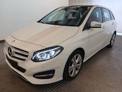 Weiß Gebraucht 2015 Mercedes B180 Urban Van / Kleinbus | 7.500 € (Etwas zu teuer)