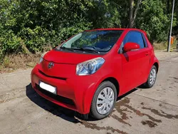 Rot Gebraucht 2009 Toyota iQ Kleinwagen | 3.699 € (Fairer Preis)