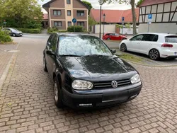 Schwarz Gebraucht 2003 VW Golf IV Limousine | 800 € (Superpreis)