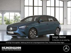 Denimblau metallic Gebraucht 2021 Mercedes B250e Style Van / Kleinbus | 20.490 € (Guter Preis)