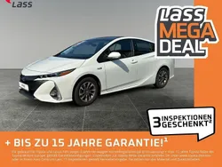 Weiss Gebraucht 2017 Toyota Prius Kleinwagen | 20.980 € (Etwas zu teuer)