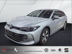 Oyster silver metallic Gebraucht 2025 VW Passat Business Kombi | 34.970 € (Superpreis)