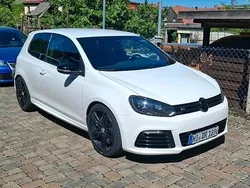 Weiß Gebraucht 2010 VW Golf VI R Limousine | 16.999 €