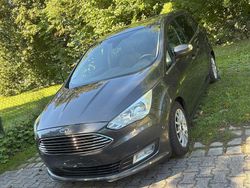 Grau Gebraucht 2017 Ford Grand C-Max Titanium Van / Kleinbus | 10.900 € (Etwas zu teuer)