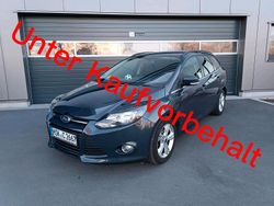 Grau Gebraucht 2012 Ford Focus Champions Edition Kombi | 5.000 € (Fairer Preis)